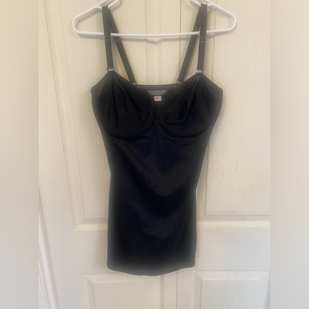 BODYSLIMMERS by NANCY GANZ Medium Control Underwire Slip